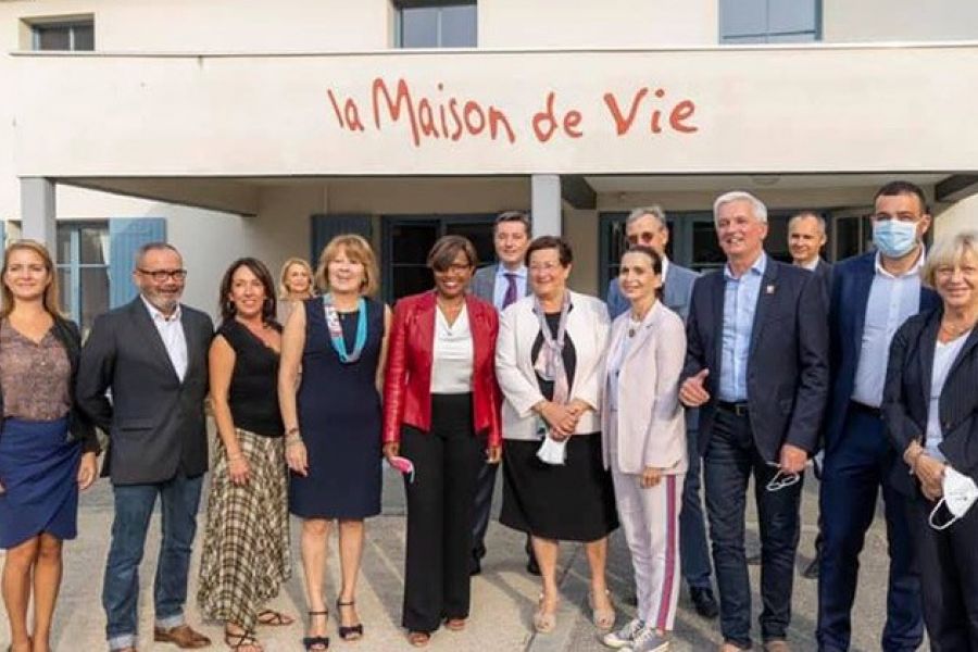 Visite Officielle de Mme la Ministre Elisabeth MORENO à la Maison de Vie.